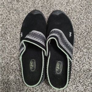 Ryka Nitrocel Black and Gray Suede Mules Slip On Shoes 9W